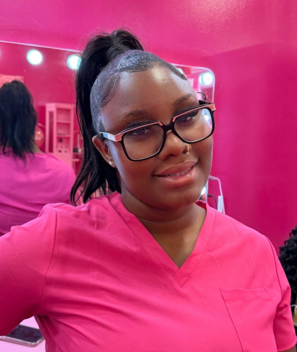 Book Wig Installs, Sew-ins & More (QUEEN)