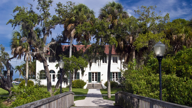 Exterior view of the Edson Keith Mansion in Phillippi Estate Park, Florida
