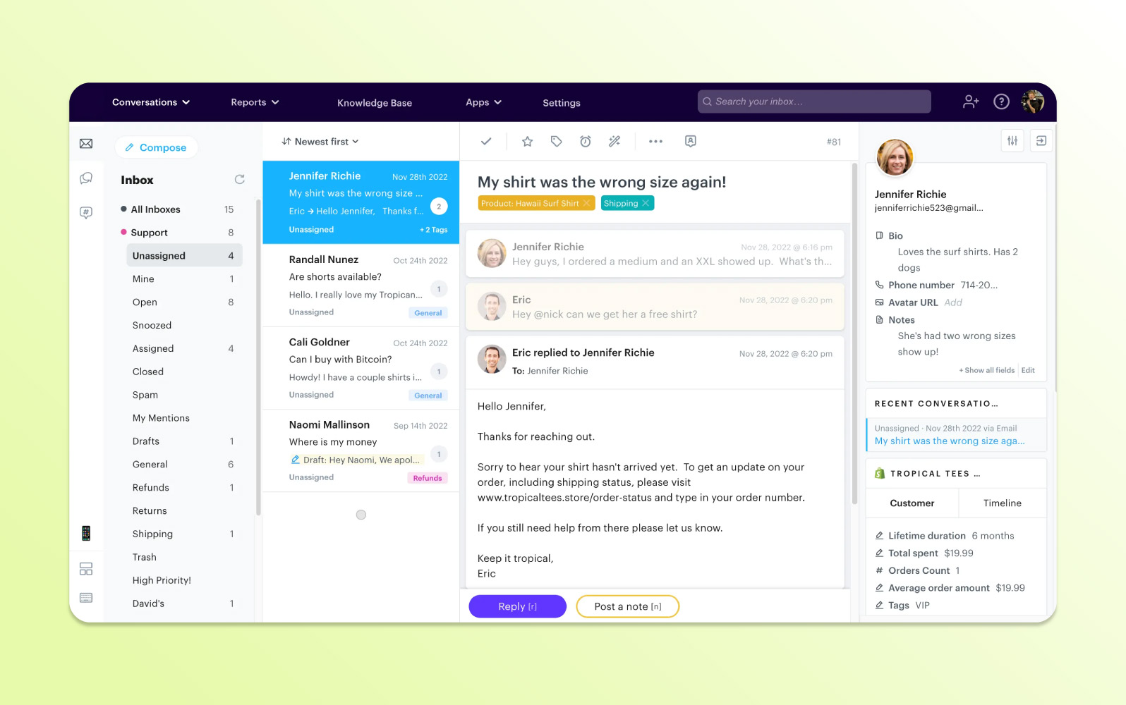 Capture d'écran du logiciel de tickets de helpdesk GrooveHQ présentant une boîte de réception partagée qui centralise les e-mails et les messages des clients.