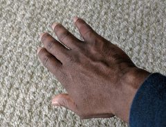 「45年生きてて初めて!」 絆創膏に感動した黒人男性その理由に考えさせられる
