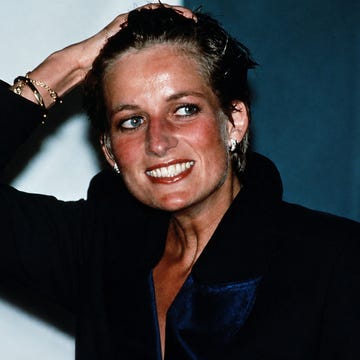 lady diana foto stile look taglio capelli biondi corti wet bagnati capelli foto lady diana lady diana foto stile look taglio capelli biondi corti wet bagnati capelli foto lady diana