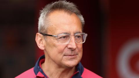 Nigel Davies in Scarlets kit
