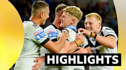 Hull FC celebrate at Leeds