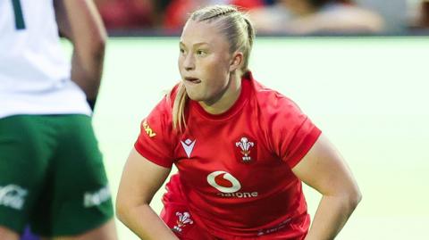 Seren Lockwood in action against South Africa