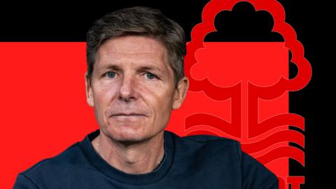 A graphic of Oliver Glasner against a red and black background and the Nottingham Forest club badge