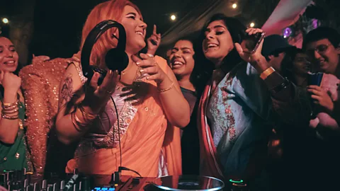 Woman's Hour, Woman's Hour, Weekend Woman's Hour: Daytimers - South Asian ravers of the 80s, Julia Bradbury and Gaming & Sexism