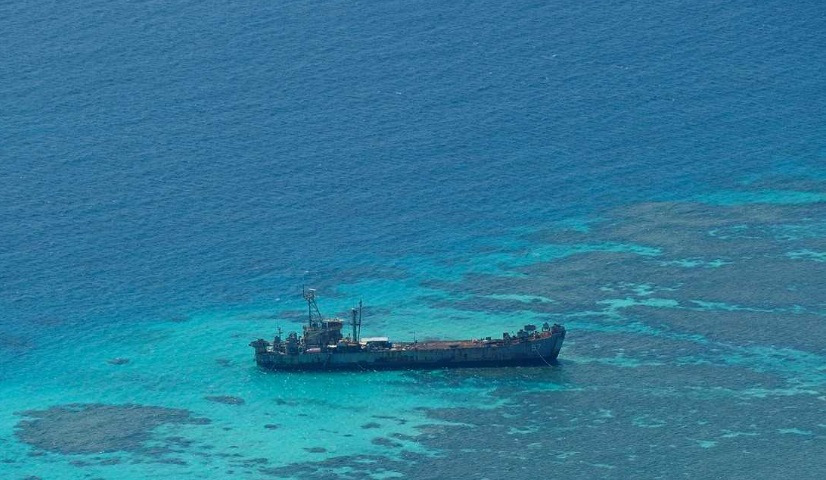 擱淺在仁愛礁的「馬德雷山號」登陸艦。微博