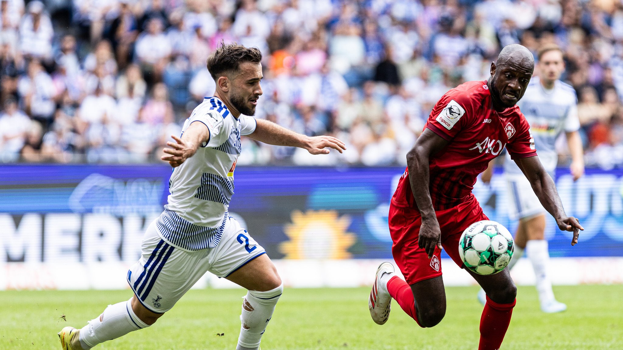 MSV Duisburg - Würzburger Kickers | Bild: picture-alliance/dpa MSV Duisburg - Würzburger Kickers