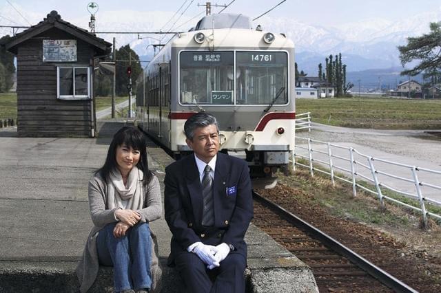 三浦友和&余貴美子「RAILWAYS」スポットで夫婦談義