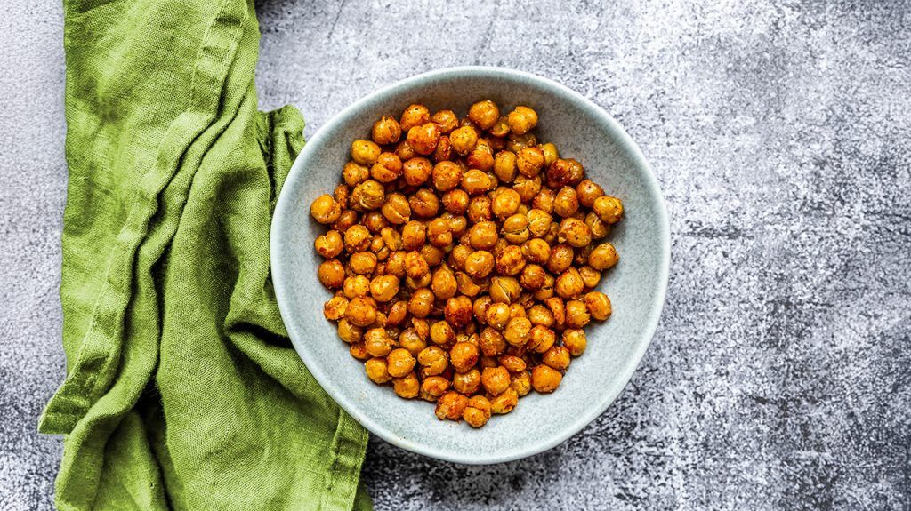 A bowl of chickpeas.