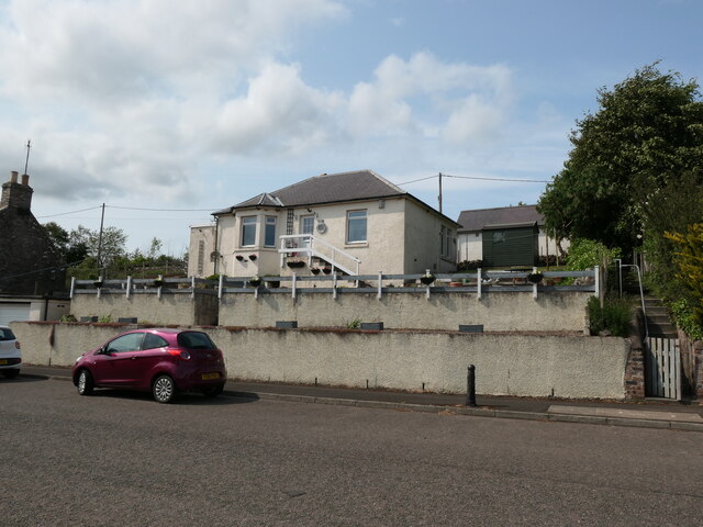 Berwickshire Townscape : King of the hill