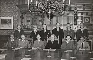 De ministers van het kabinet-Beel I in de Blauwe Zaal op 3 juli 1946