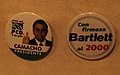 Botones de las campañas de Camacho Solís y de Bartlett (este último para la elección primaria para elegir al candidato presidencial del PRI).