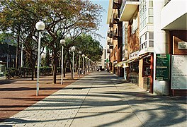 Une rue du village olympique en 2007.